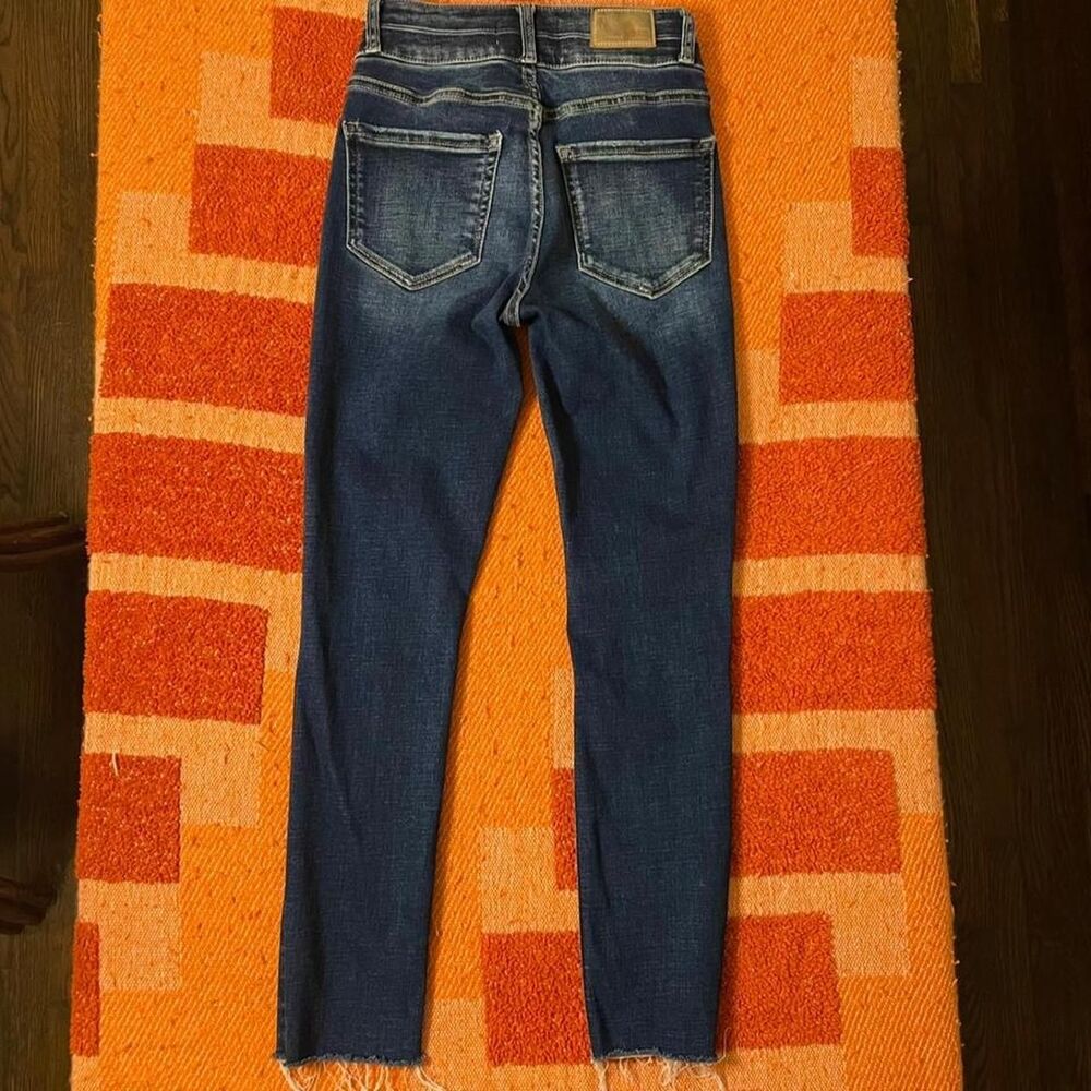 BKE Billie Slim Fit High Rise Distressed Jeans Women's Size 24 - Picture 2 of 6